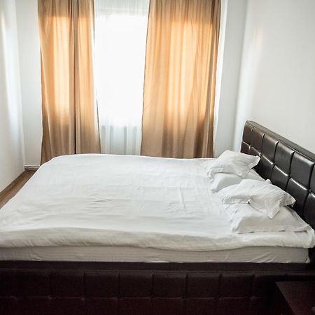 Executive Apartments 2 Craiova Esterno foto